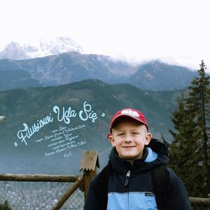 Filusiowi Uda Się (feat. Szymon Panek, Wiktoria Wojtas & Andrzej Konopka)