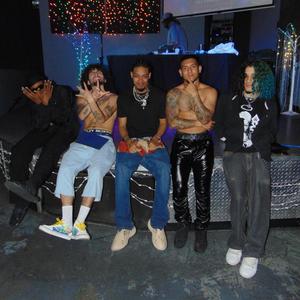 WL CYPHER (feat. Forgiixo, WAFFLEJAX, SADTROJAN, Sheluvmaxxx & Youngboykline) (Explicit)