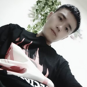 蓝色海黑色河 (伴奏)