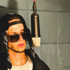 V TIKTOKA (Explicit)