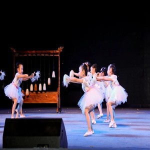 妙笔娃娃 舞蹈音乐