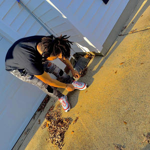 Eazy-E (feat. JuGetRackz) (Explicit)