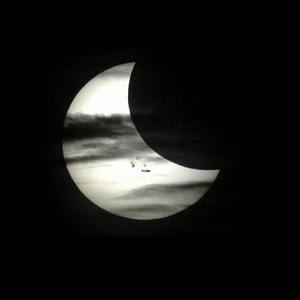 No.10 所爱隔山海 山海不可平