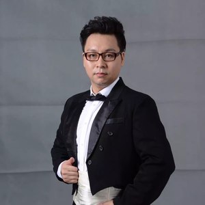 最美的蓝天 (伴奏)