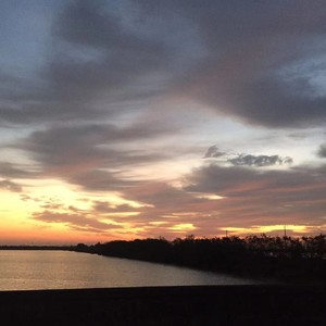 天鹅之城等你来伴奏 (伴奏)