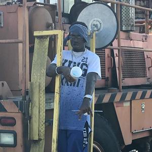 Look Ova My Shoulder (Explicit)