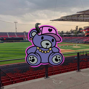 Si Me Quieres Besar (Explicit)