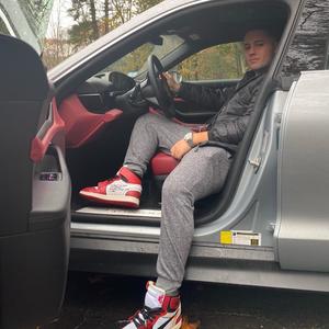 Crying Out For Me(feat. Mike Gomes) (Explicit)