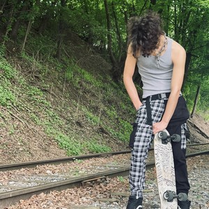 FAKEFRIENDS (feat. BRXND) (Explicit)