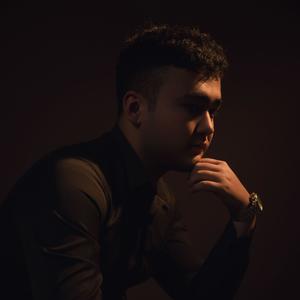 Yalghuz Kiche (孤独的夜晚)