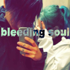 BleEDiNG sOuL (prod. lilhappylilsad)