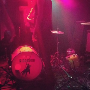 Lyssna, rock'n'rollen är död (Akustisk Version)