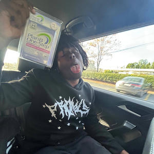 Kids in the back (feat. W0nder-_-) (Explicit)