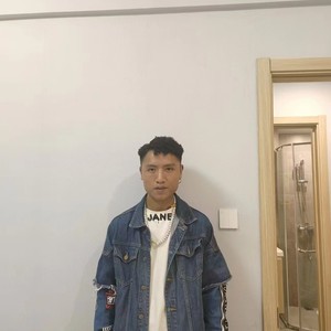 爱要大声说 (伴奏)