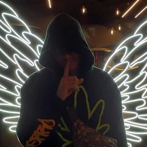 LOS PRENDIMOS FUEGO(feat. VODKADINI) (Explicit)