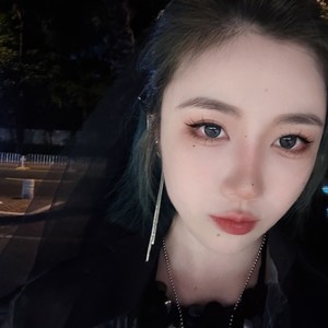 爱的罗曼死封面