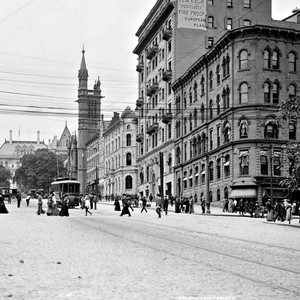 State Street Strut