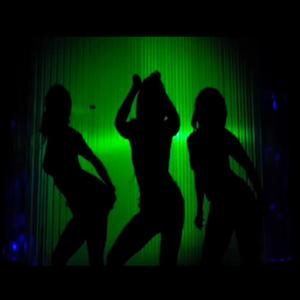 HOLD CE GAME (feat. MH) (Explicit)