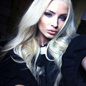 i'm crying on my cellphöne (Explicit)