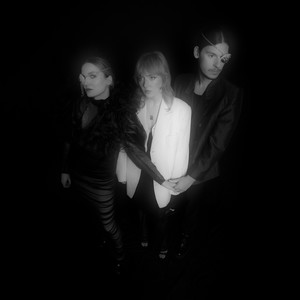 Szczypię się w skórę