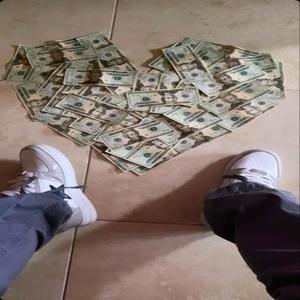 Money $pread(feat. Jonoftf) (Explicit)