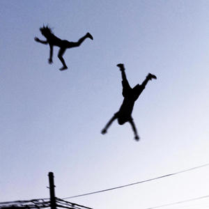 IN THE SKY FT.RISKYREVENGE (feat. riskyrevenge) (Explicit)