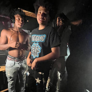 Hemi (feat. Spazzx2, Savage life dee, Daepeezy & Snooziewitauzi) (Live|Explicit)