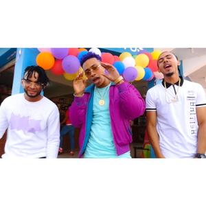 Llegó Mi Cumpleaño Amazony (feat. OnTheFlow & La Fraga Men)