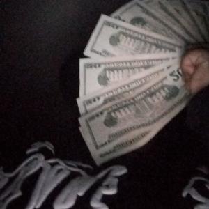 Get Inna Field (feat. Kashh Cartier) (Explicit)