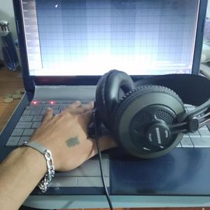 Sexo calor y sudor (feat. Dairo)