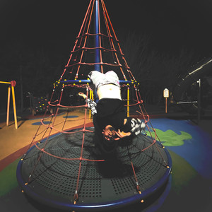 Yi̇ne Düştüm Ben