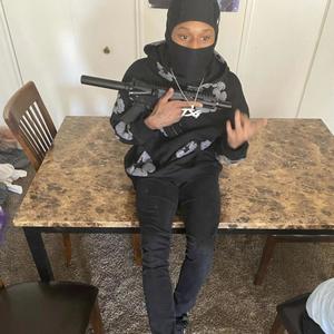 (Fast Cars) (feat. 4block lilmari) (Explicit)