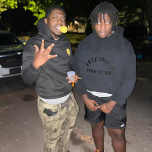 700 Duck Red (feat. 700 Co & 20 Glocks) (Explicit)