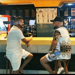 Me tiene loco (feat. The Golden & Mmr)