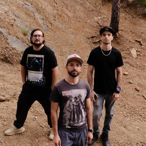 Warm Up (feat. Ares Ray & Paul Thron) (Explicit)