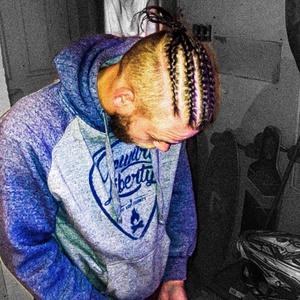 10 TOES (feat. C-Brazy) (Explicit)