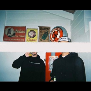 Outside(feat. Johrace)