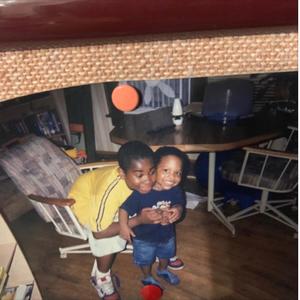 Phone (feat. Zy Zati) (Explicit)