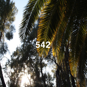 542