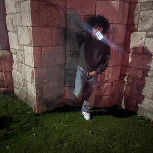 Make noise (feat. glicks) (Explicit)