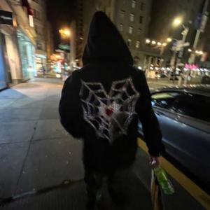 knockOUT (feat. Slxmeboylaz) (Explicit)