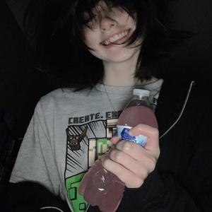 Garota Falsa (feat. L1nn)