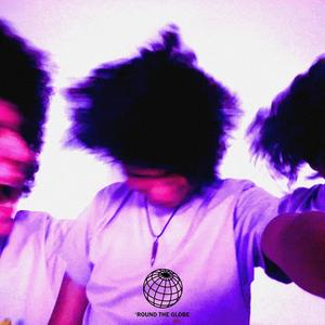 TREI SUTE (Explicit)