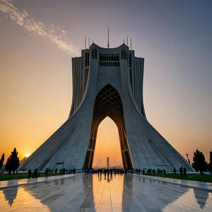 Tehran (feat. Azoura)