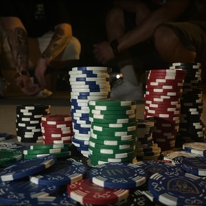 Die Hard (feat. MF Toxic & YoungG) (Explicit)