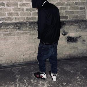 Lowkey (feat. Yung Cold)