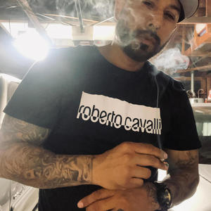 They Be Knowing (feat. Lari The G) (Explicit)