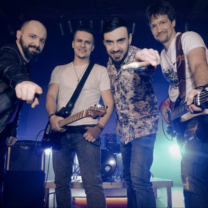 Zašto Suze Sakrivaš