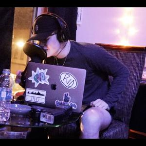 Heading South(feat. Ave) (Explicit)