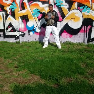 Caught up in the moment (feat. Krizz kalico) (Explicit)